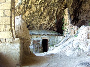 Agia Sofia, Topolia